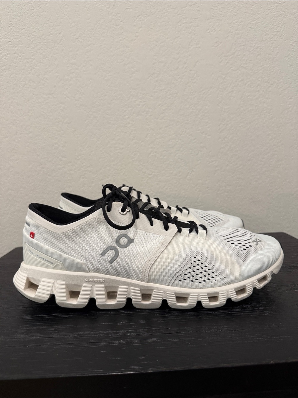 Men’s Size 10 - On Running Cloud Running Shoe - White Men's Lightweight Trainers - Picture 4 of 9